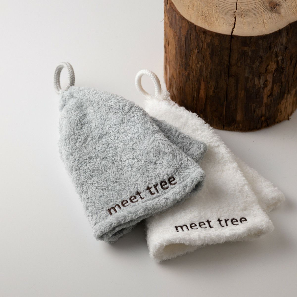 meet tree　meet tree × エアーかおる オリジナルサウナハット　ホワイト・グレー　イメージ画像