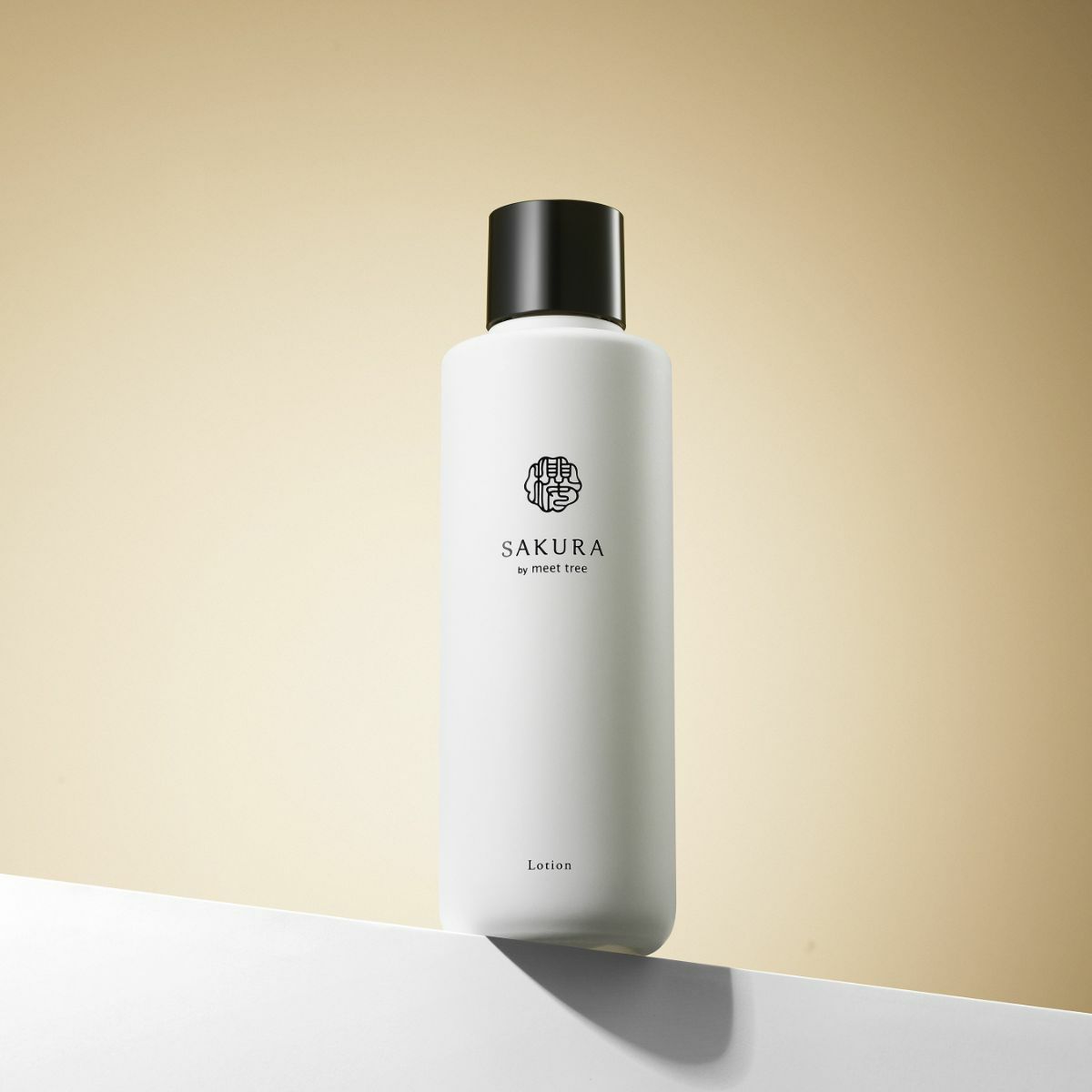 meet tree 櫻 ローション 150ml　サクラ　スキンケア　エイジングケア　イメージ写真